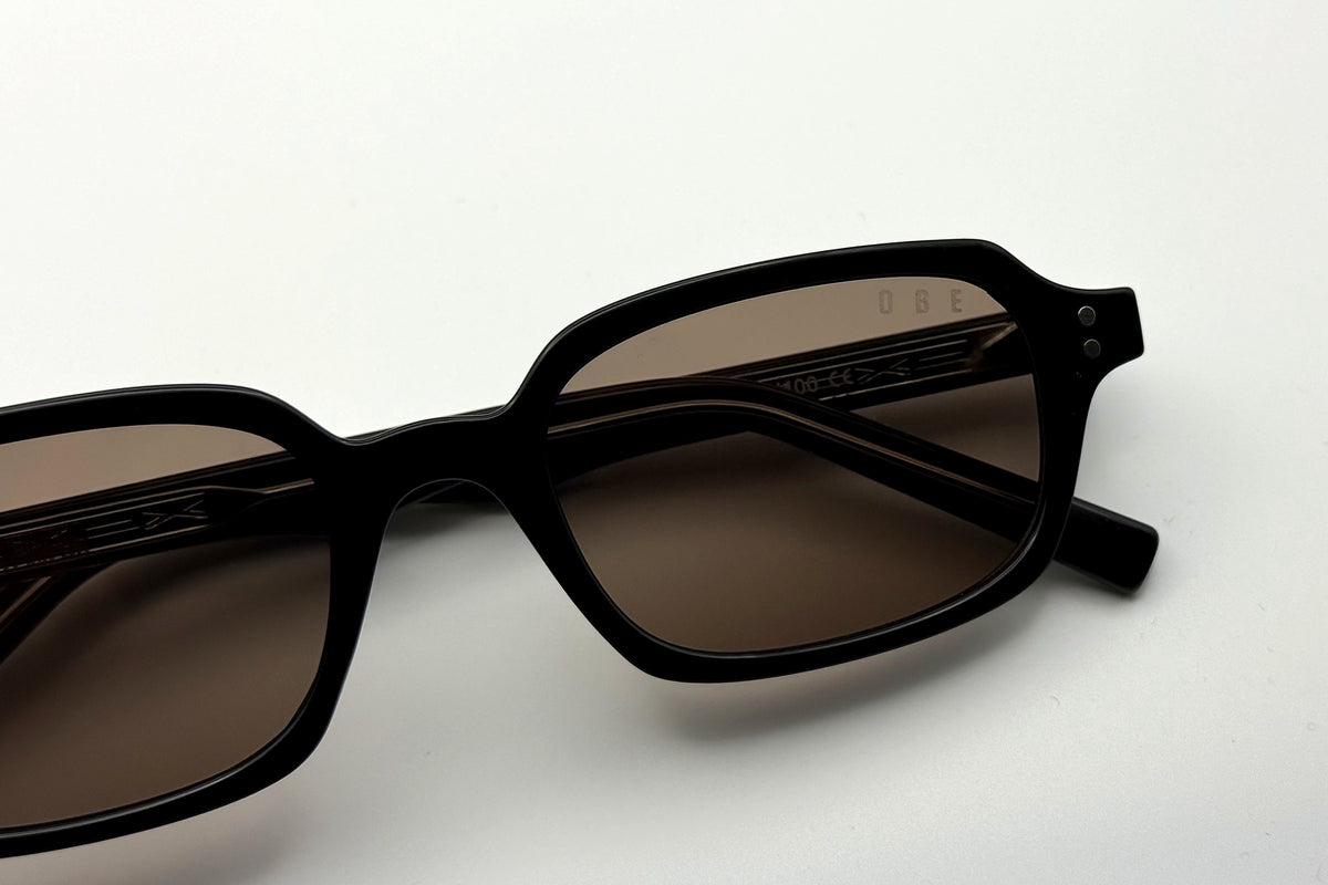 OBE 001 Black sunglasses, lens detail