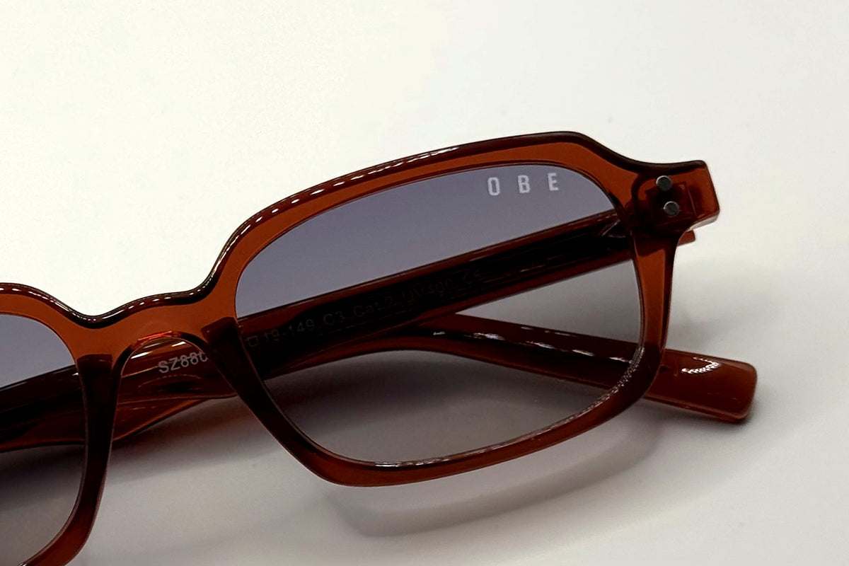 OBE 001 Red sunglasses, lens detail
