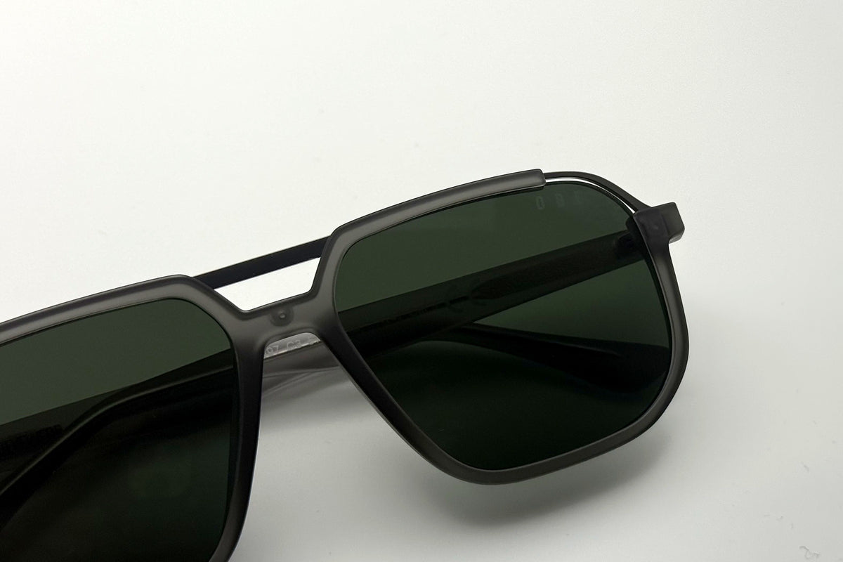 OBE 003 Grey with Green Lens sunglasses, lens detail
