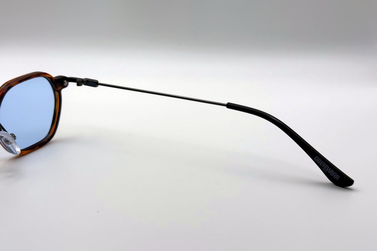 OBE 004 Tortoise with Blue Lens sunglasses, temple arm and logo tip