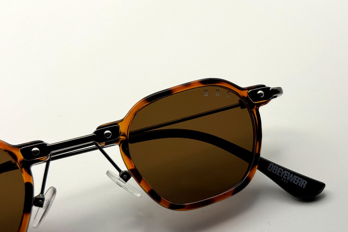 OBE 004 Tortoise with Dark Brown Lens sunglasses, lens detail